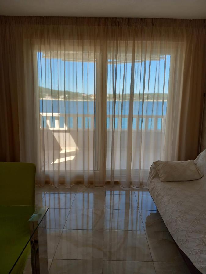 Apartments Stipe Rogoznica  Eksteriør billede